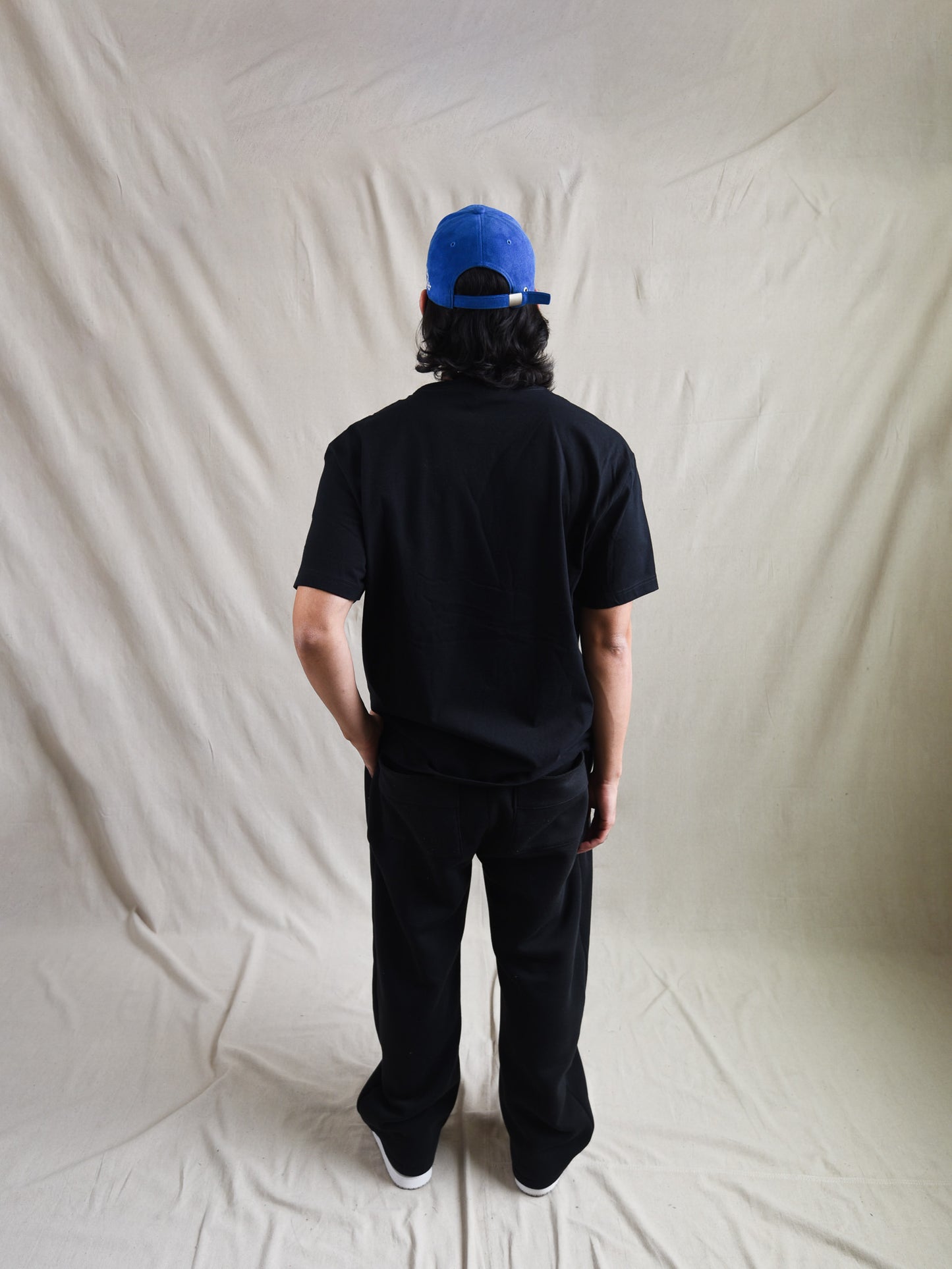 Black - Unisex CasasRojas White Embroidery Thick Cotton T-Shirt