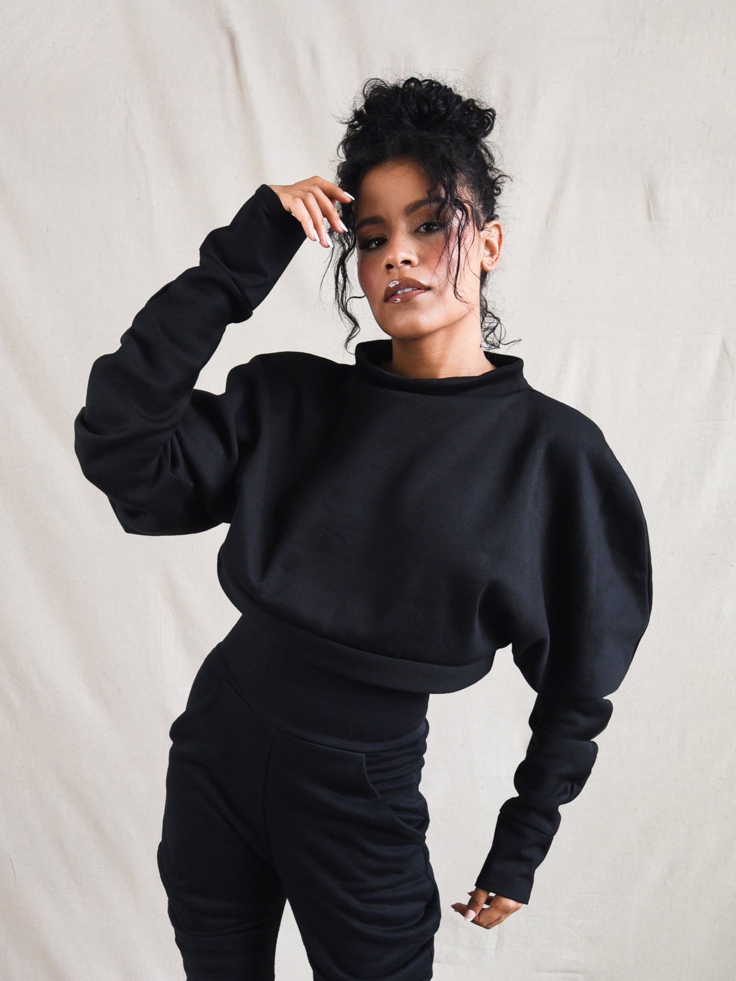 Jade Black Oversized Fleece Sweatshirt