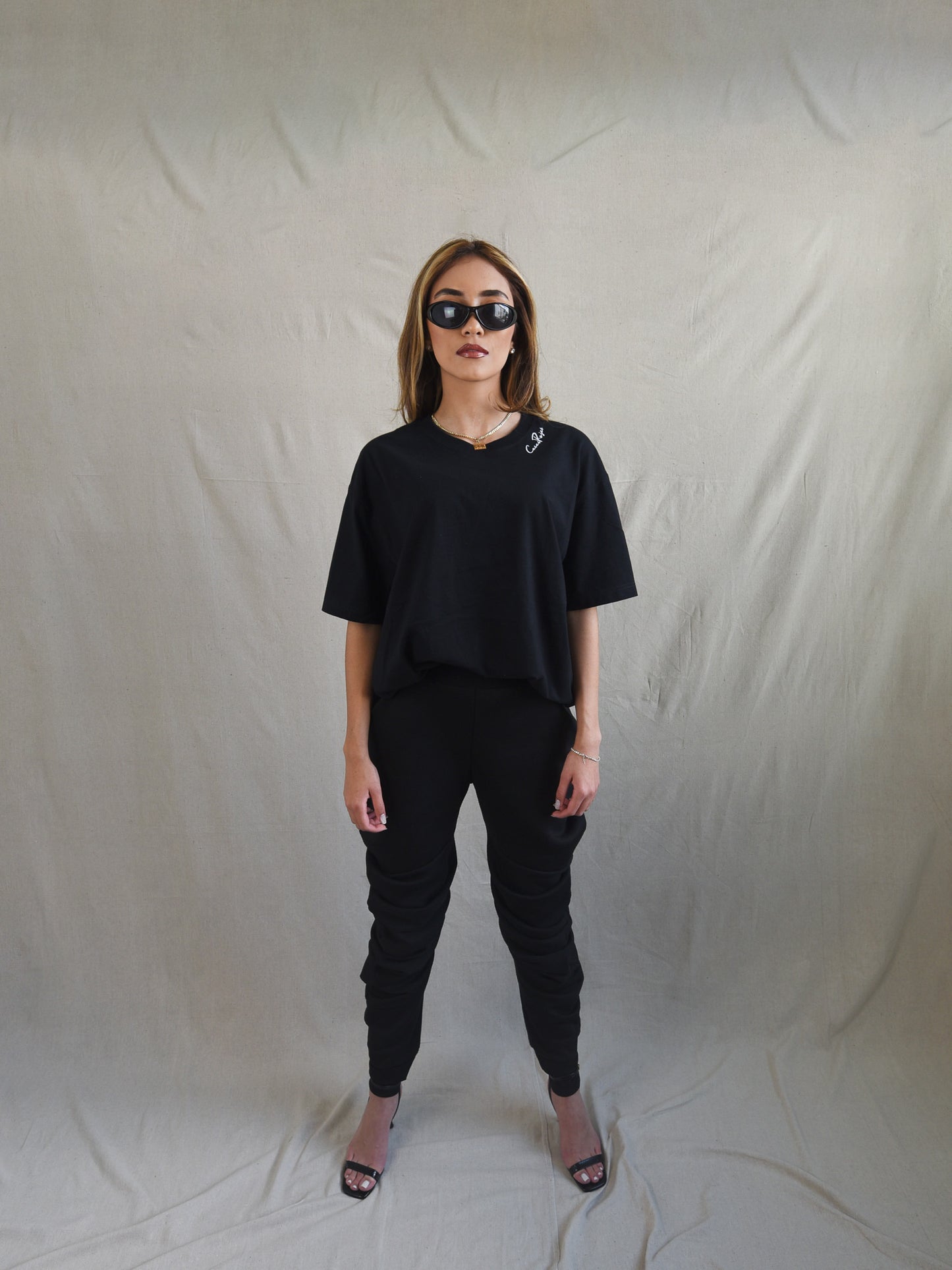 Black - Unisex CasasRojas White Embroidery Thick Cotton T-Shirt